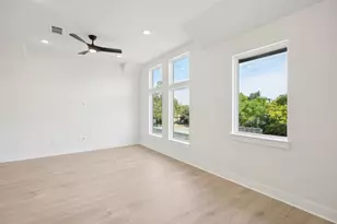 200 W 56th St, Austin, TX 78751 - Photo 17