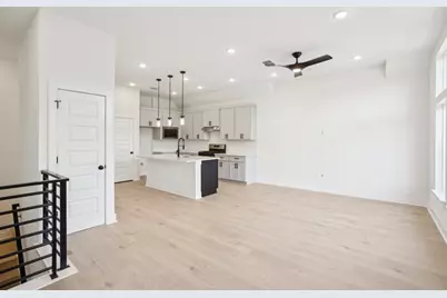 200 W 56th Street #1103, Austin, TX 78751 - Photo 5