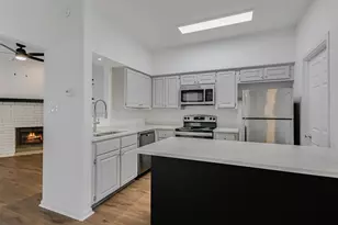1307 Kinney Ave, Austin, TX 78704 - Photo 7