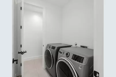 1301 Deloney Street, Austin, TX 78721 - Photo 21