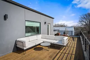 1301 Deloney St, Austin, TX 78721 - Photo 35