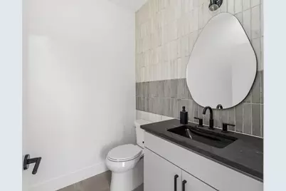 1301 Deloney Street, Austin, TX 78721 - Photo 31