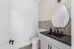 1301 Deloney St, Austin, TX 78721 - Photo 31