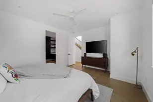 1301 Deloney St, Austin, TX 78721 - Photo 27