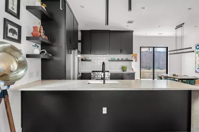 1301 Deloney Street, Austin, TX 78721 - Photo 9