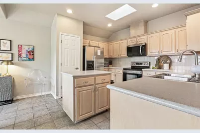 21105 Newport Cove, Lago Vista, TX 78645 - Photo 9