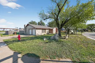 1209 Sagebrush Dr, Round Rock, TX 78681 - Photo 3