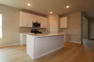 4717 Lava Is Dr, Austin, TX 78747 - Photo 5