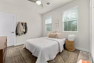 913 Valdez St, Austin, TX 78741 - Photo 31