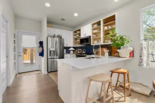 913 Valdez St, Austin, TX 78741 - Photo 23
