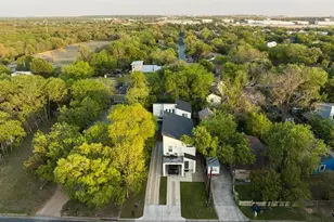 913 Valdez St, Austin, TX 78741 - Photo 37