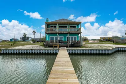 139 Lakeshore Drive, Rockport, TX 78382 - Photo 1