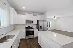 1121 Esplanade Pkwy, San Marcos, TX 78666 - Photo 13