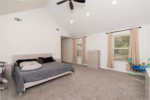 1704 N Hoover Ave, Cameron, TX 76520 - Photo 11