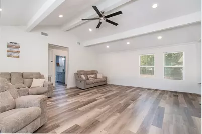 1704 N Hoover Avenue, Cameron, TX 76520 - Photo 3