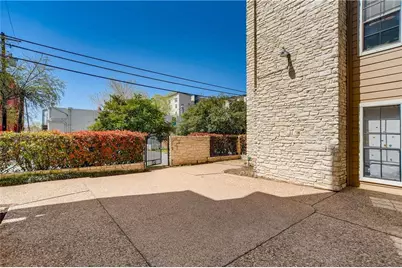 711 W 21st Street #304, Austin, TX 78705 - Photo 15