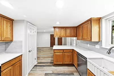 12002 Carmel Park Lane, Austin, TX 78727 - Photo 11