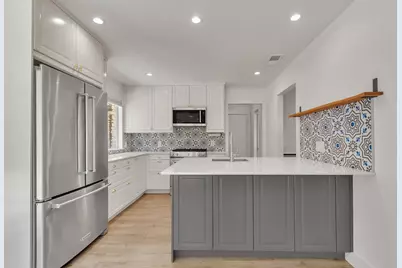3808 Oak Creek Drive, Austin, TX 78727 - Photo 21