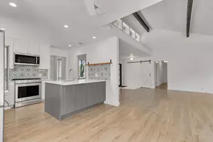 3808 Oak Creek Dr, Austin, TX 78727 - Photo 19