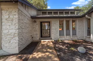3808 Oak Creek Dr, Austin, TX 78727 - Photo 15