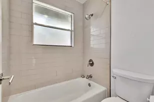 3808 Oak Creek Dr, Austin, TX 78727 - Photo 23