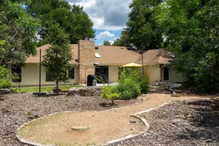 2110 Wychwood Dr, Austin, TX 78746 - Photo 33