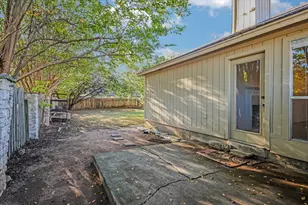 305 Regatta Ct, Lakeway, TX 78734 - Photo 17