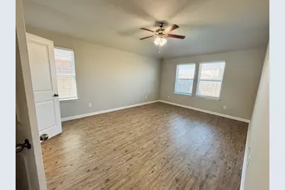 1314 Walden Pond Drive, Pflugerville, TX 78660 - Photo 9