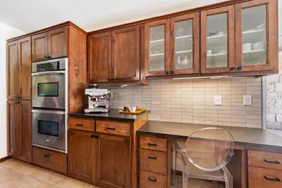105 N Laurelwood Drive, Austin, TX 78733 - Photo 3