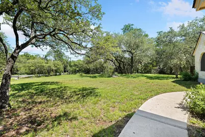 105 N Laurelwood Drive, Austin, TX 78733 - Photo 11