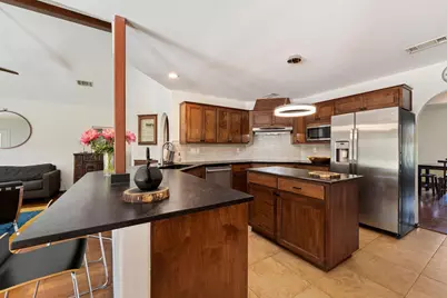 105 N Laurelwood Drive, Austin, TX 78733 - Photo 23