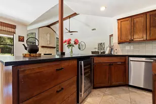 105 N Laurelwood Dr, Austin, TX 78733 - Photo 25