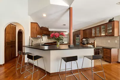 105 N Laurelwood Drive, Austin, TX 78733 - Photo 21