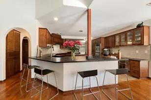 105 N Laurelwood Dr, Austin, TX 78733 - Photo 21