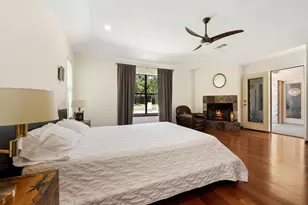 105 N Laurelwood Dr, Austin, TX 78733 - Photo 33