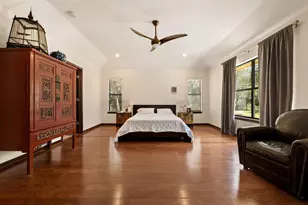 105 N Laurelwood Dr, Austin, TX 78733 - Photo 33