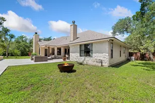 105 N Laurelwood Dr, Austin, TX 78733 - Photo 7