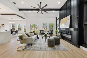 121 E Keomuku Ln, Bastrop, TX 78602 - Photo 5