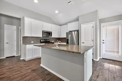 128 Shugart Street, San Marcos, TX 78666 - Photo 7