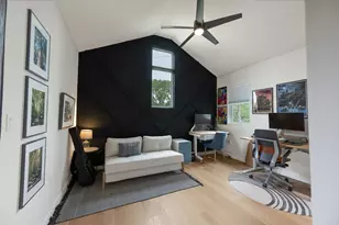 3923 E 16th St, Austin, TX 78721 - Photo 35