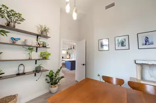 3923 E 16th St, Austin, TX 78721 - Photo 13