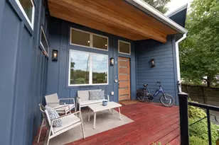 3923 E 16th St, Austin, TX 78721 - Photo 3