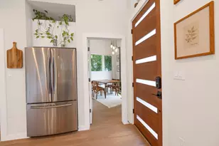 3923 E 16th St, Austin, TX 78721 - Photo 9