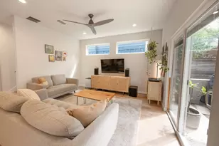 3923 E 16th St, Austin, TX 78721 - Photo 15