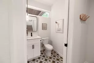 3923 E 16th St, Austin, TX 78721 - Photo 19