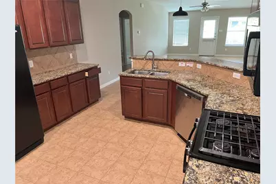 [Address not provided], Buda, TX 78610 - Photo 5
