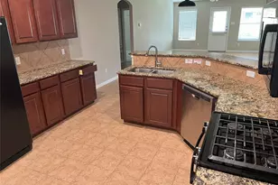 2375 Garlic Creek Dr, Buda, TX 78610 - Photo 5