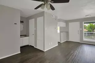 4406 Ave C Ave, Austin, TX 78751 - Photo 9