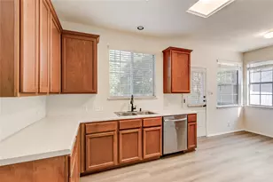 8116 Forest Heights Ln, Austin, TX 78749 - Photo 11