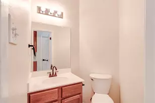 8116 Forest Heights Ln, Austin, TX 78749 - Photo 15